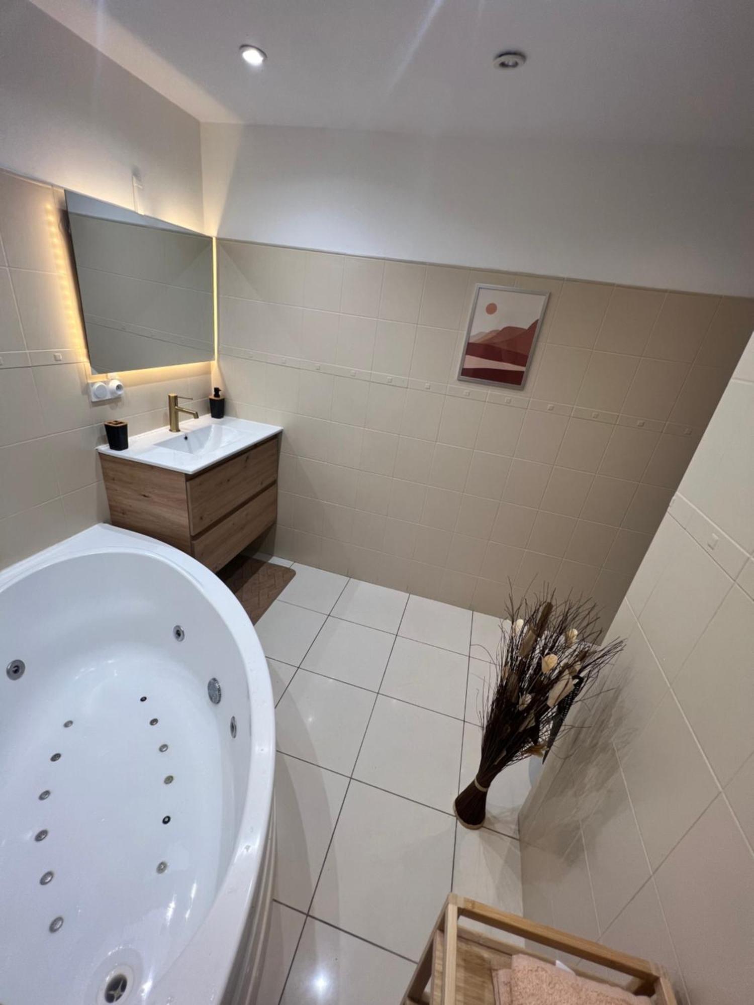 Appartement Pres De Paris, Disney & Cdg Tremblay-en-France Luaran gambar